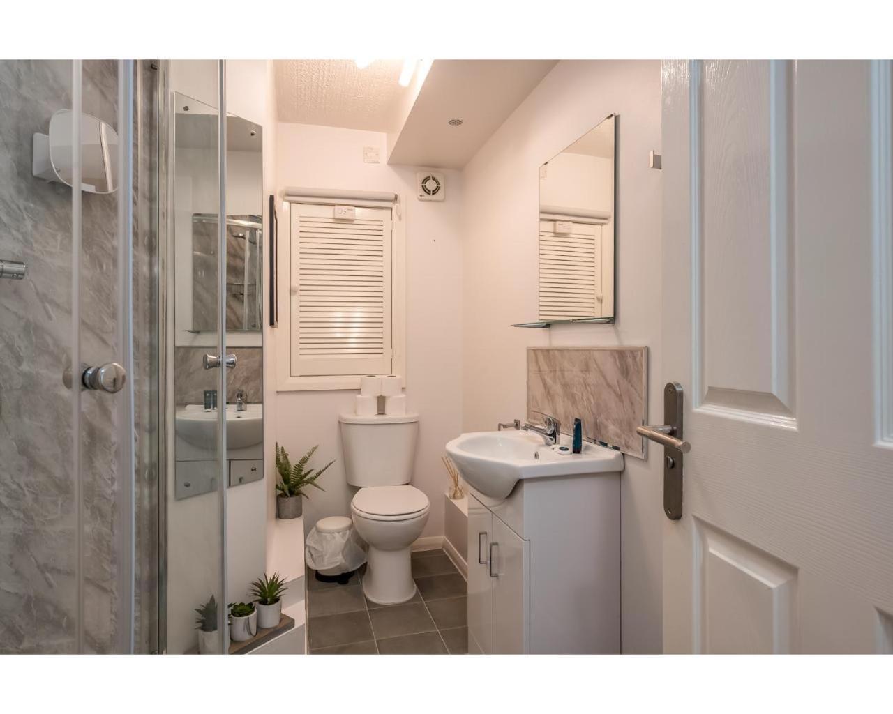 Central Belfast Apartments Jubilee Heights Экстерьер фото